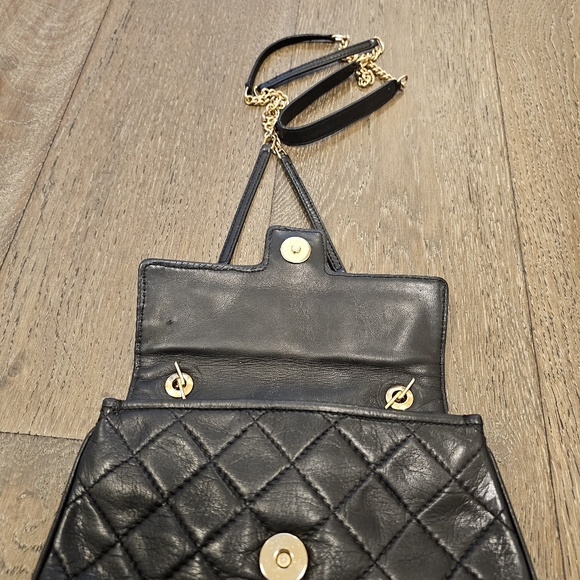 Vintage Judith Leiber Black Lambskin With Red Inside The Bag - Picture 6 of 13